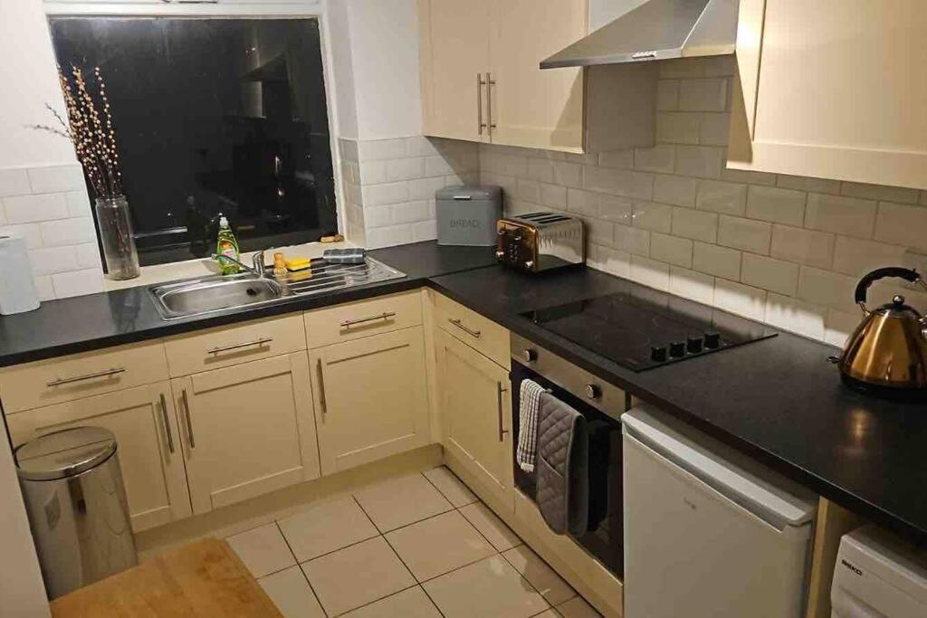 Period Sea View Flat In Hastings Apartment Exterior foto